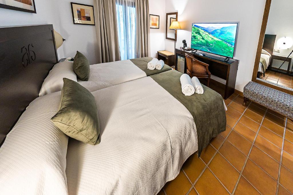 Hotel-Restaurante Casa García Almonaster La Real - Superior Double Room