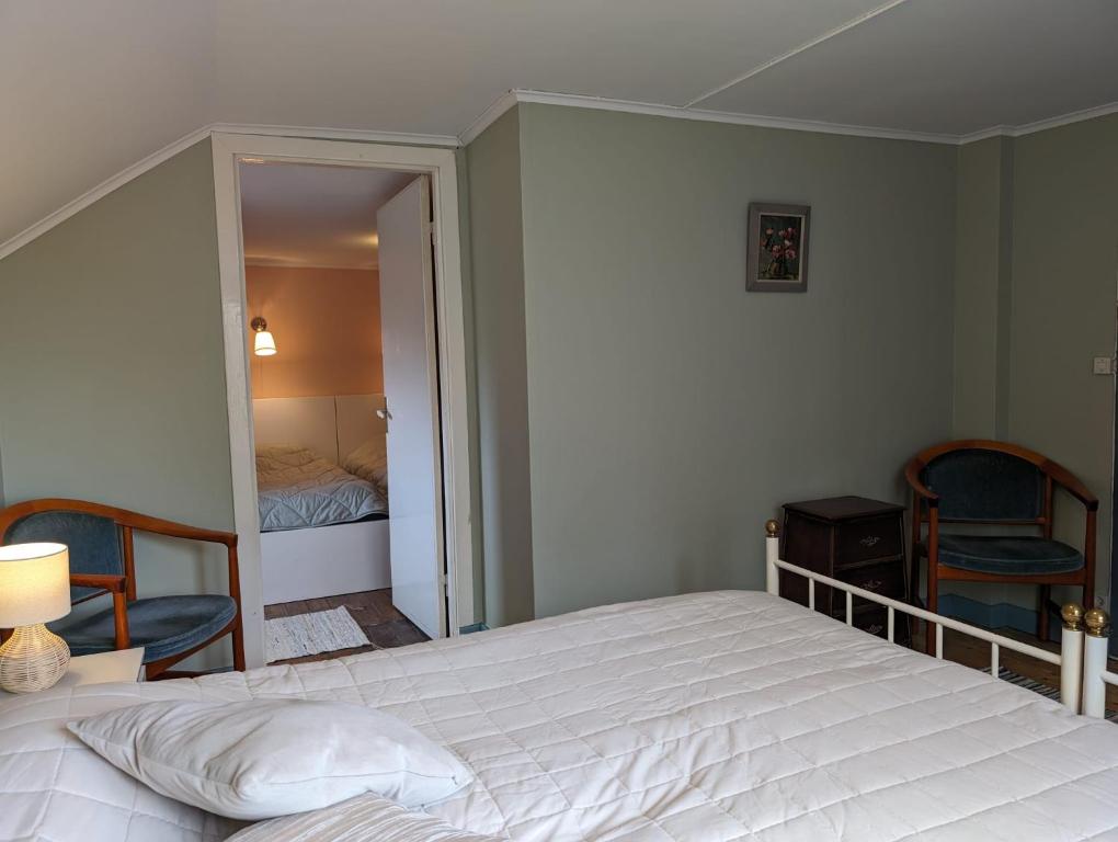 Postel nebo postele na pokoji v ubytování Brukshotellet Öland - Vandrarhem