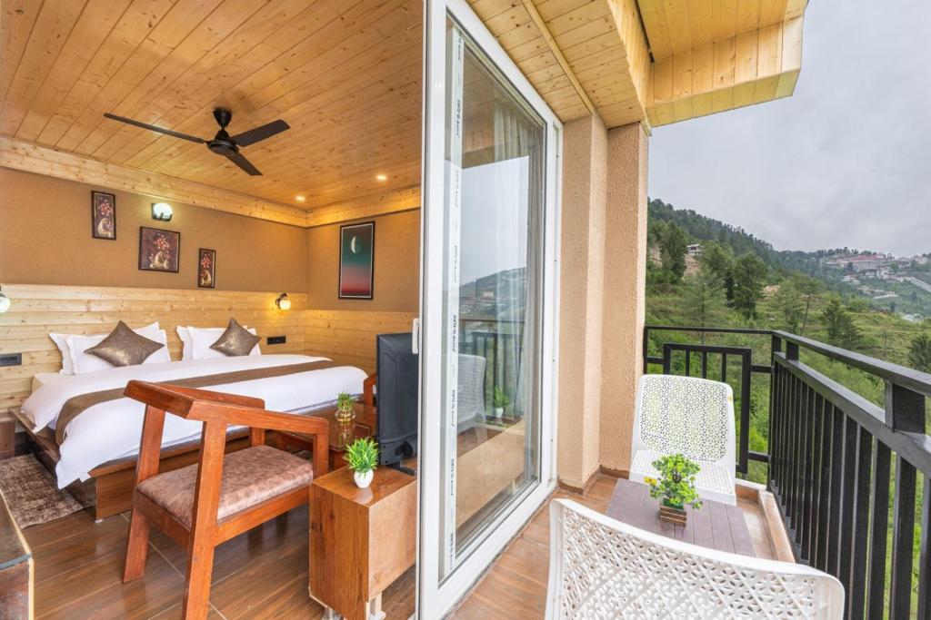 Nespecifikovaný výhled na hory nebo výhled na hory při pohledu z hotelu