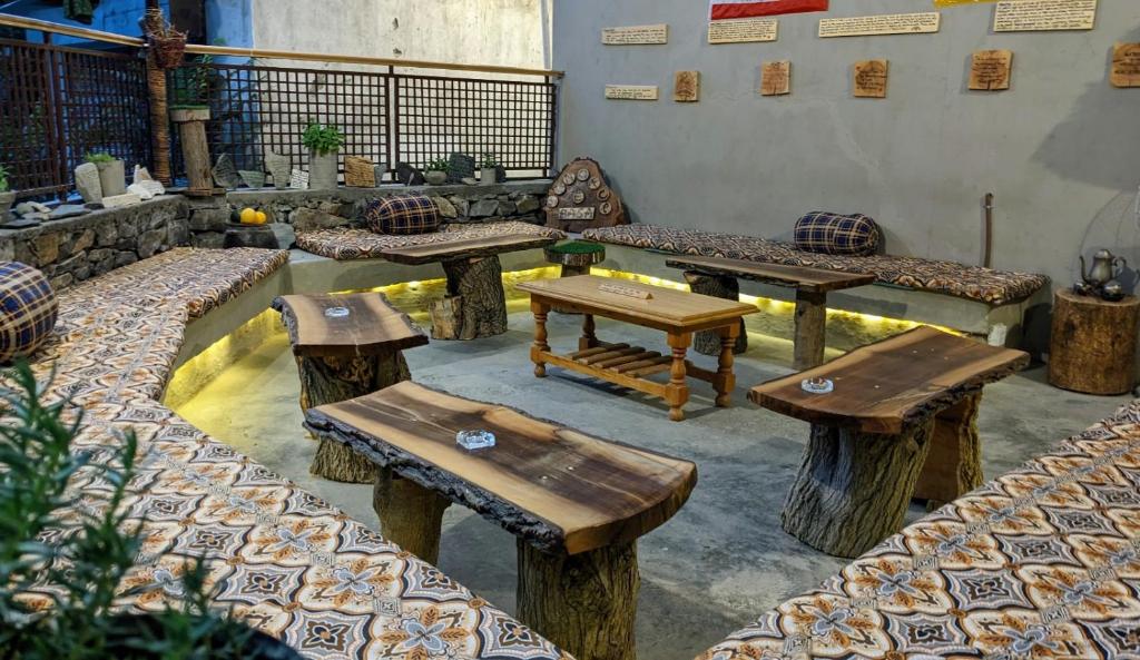 Χώρος καθιστικού στο MANOKUR - E- BASA HOTEl