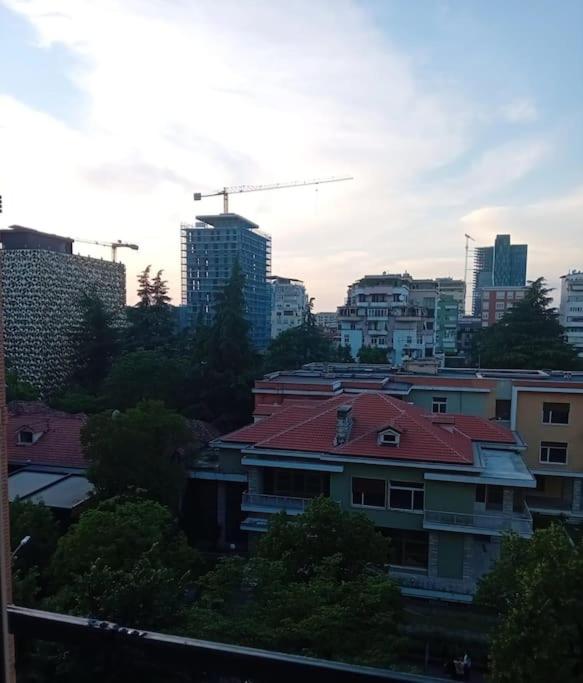 Foto dalla galleria di Tirana Road Blloku Area a Tirana