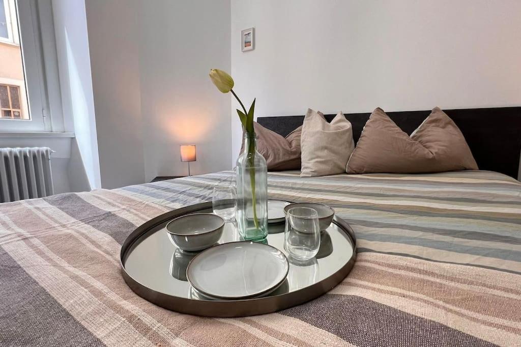 Urban House - Modern Flat Navigli Milan Center