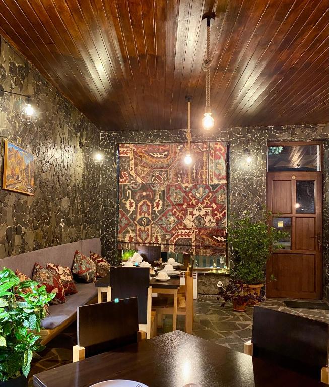 Posezení v ubytování Guest House Nikala