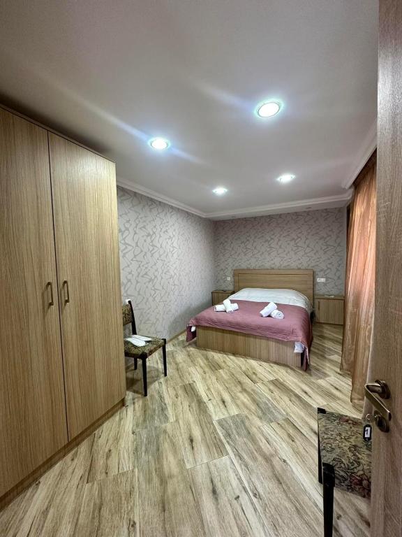Postel nebo postele na pokoji v ubytování Guest house LALO