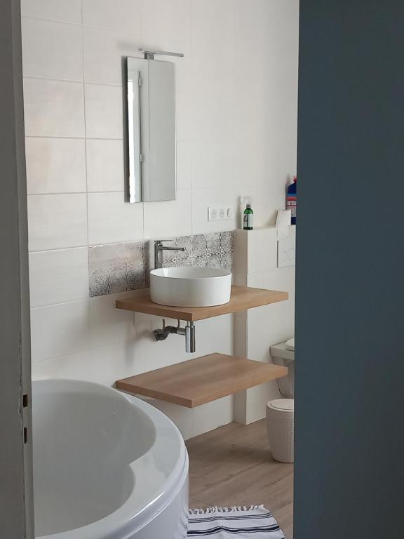 La Demeure d'Alexandra - Standard Double Room