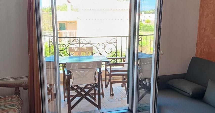Balkón nebo terasa v ubytování Kostantina's House Kythera