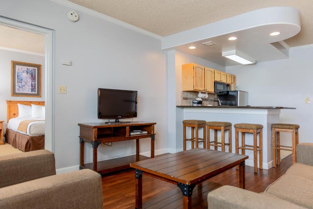 Legacy Vacation Resorts Steamboat Springs Hilltop - Two-Bedroom Suite