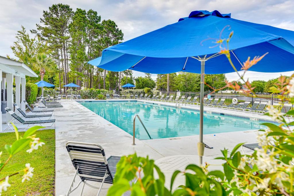 Charming Bluffton Home with Yard about 3 Mi to Beaches! - Maison De Vacances