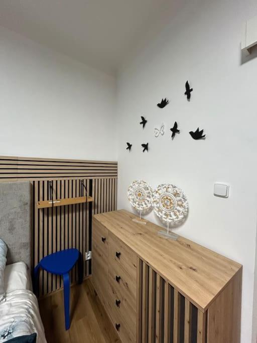 Postel nebo postele na pokoji v ubytování Pražský byt s dobrou dostupností