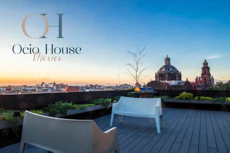 Το κτήριο όπου στεγάζεται  το διαμέρισμα