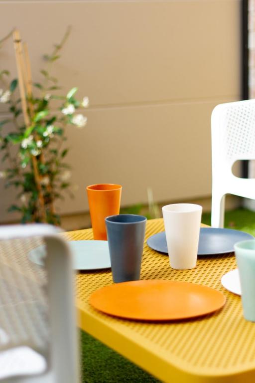 Glamorous 2 bed CBD townhouse w/King bed - Resim 37