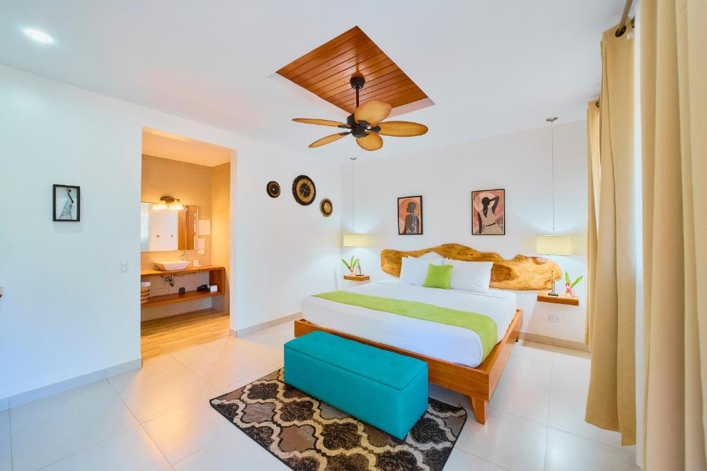 Кровать или кровати в номере Olinca Boutique Hotel