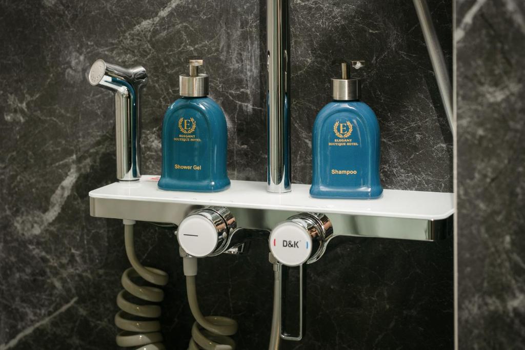 Elegant Boutique Hotel Ha Long - 11