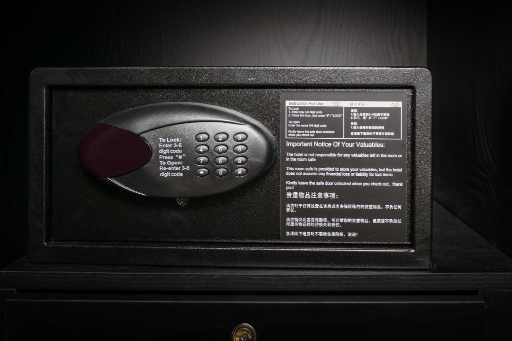 Elegant Boutique Hotel Ha Long - 8