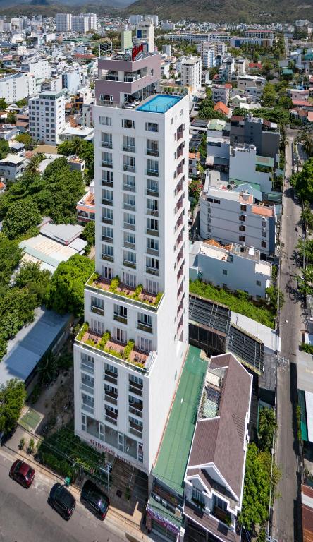 Tòa nhà nơi khách sạn tọa lạc