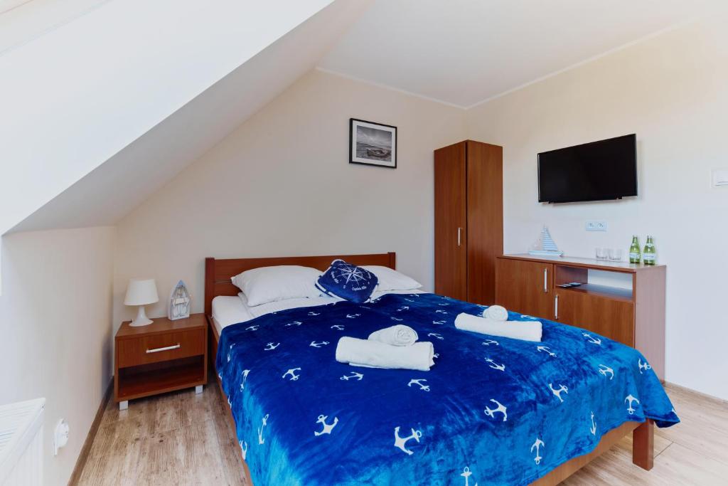 Villa Konwalia - Deluxe Double Room (2 Adults + 1 Child)