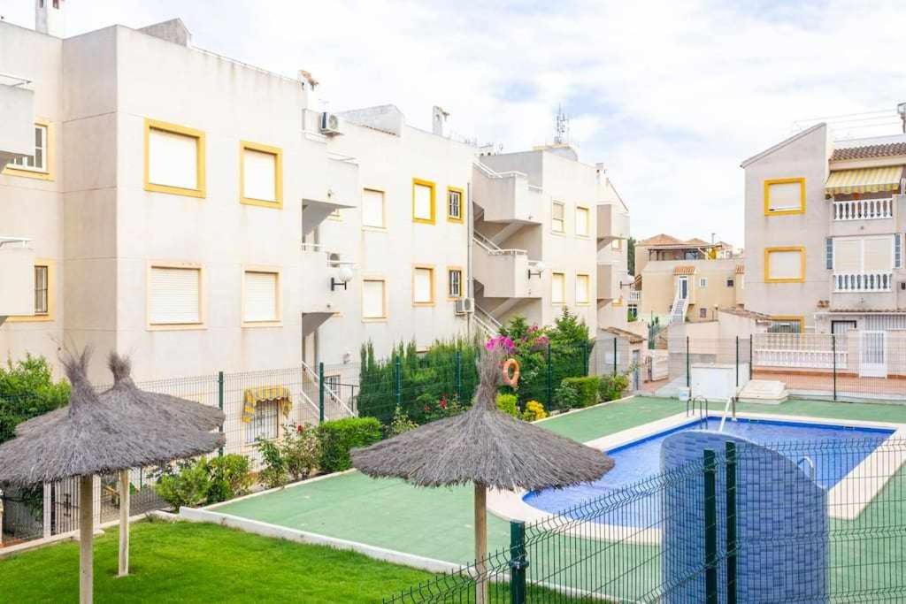 Bazén v ubytovaní Apartamento Pink Summer alebo v jeho blízkosti