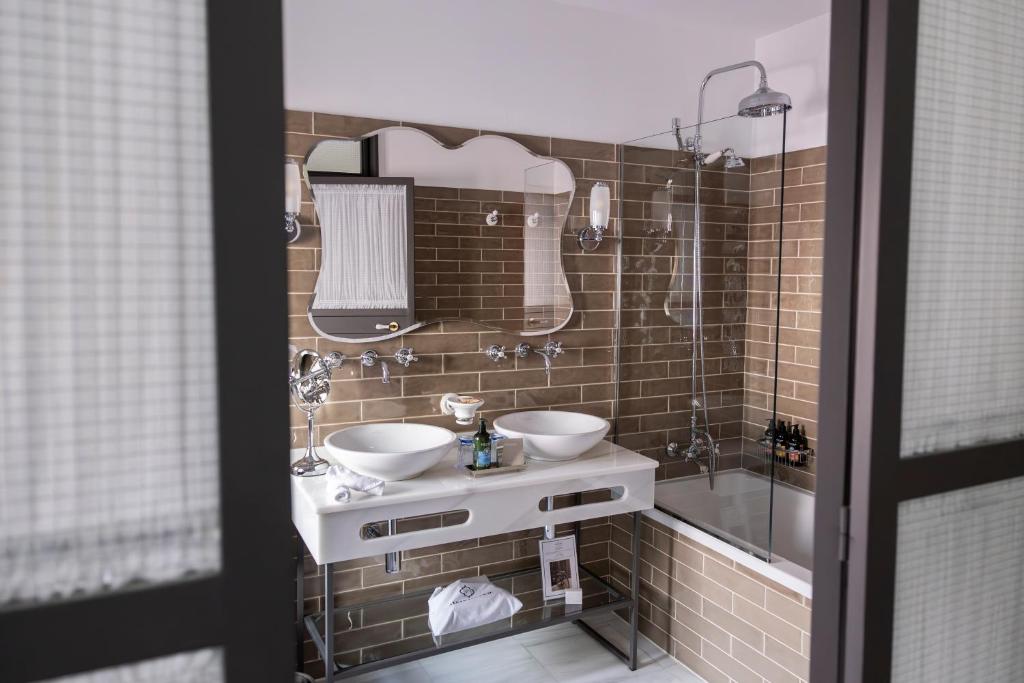 Koupelna v ubytování Hotel Gravina 51