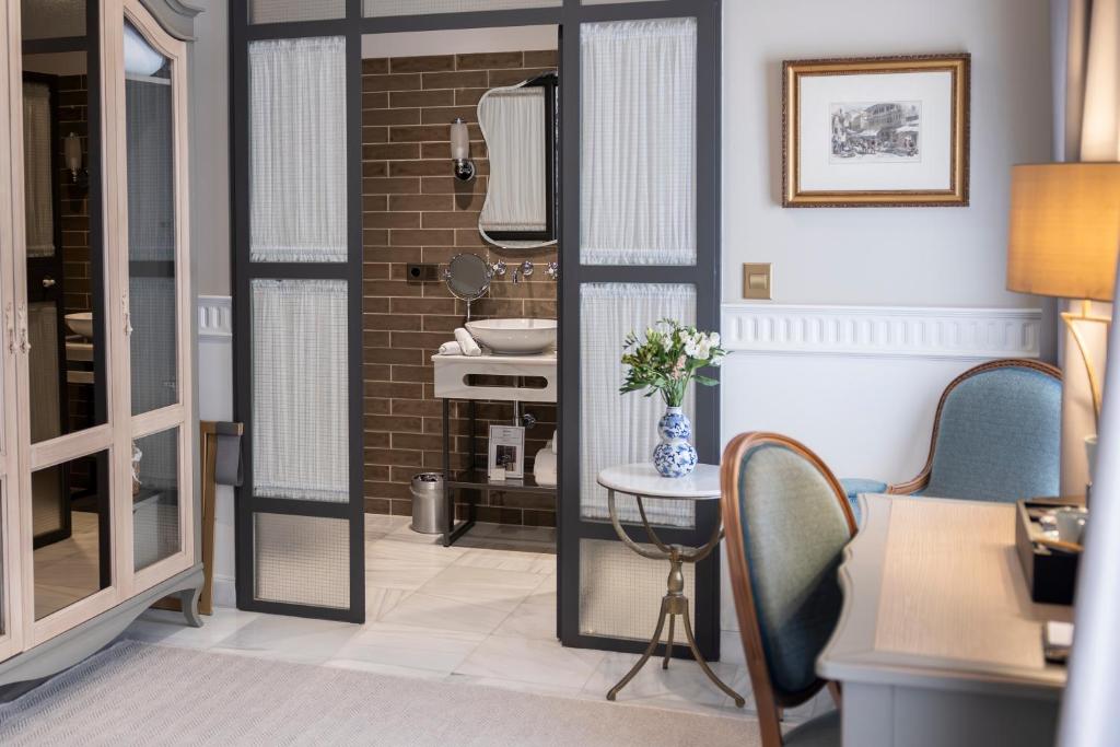 Hotel Gravina 51 - Resim 19