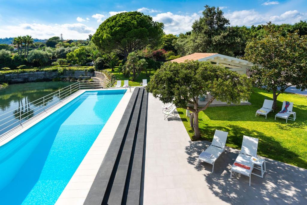 Basen w obiekcie Villa Isabella lub w pobliżu