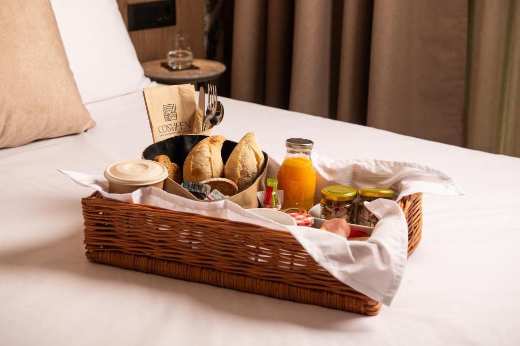 Cosmeen Lifestyle Boutique Stay - 5