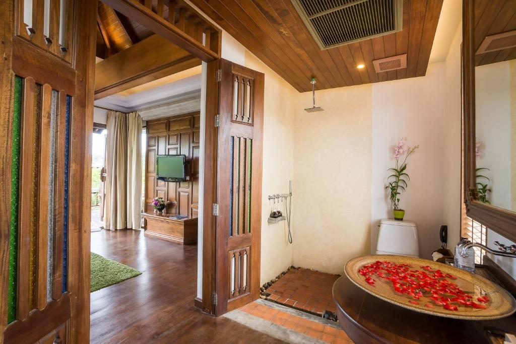 Royal Muang Samui Villas - 12