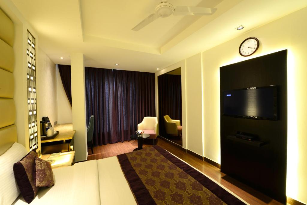 TV a/nebo společenská místnost v ubytování Hotel City Star - Free Airport Pickup