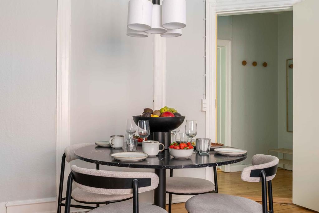 Lovely City Flats in Vibrant Area of Copenhagen - Apartment
