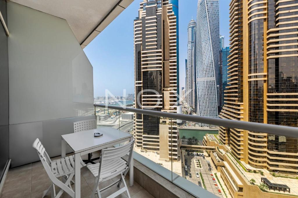 Apartment Breathtaking Marina View Studio in Botanica Tower, Dubai, UAE