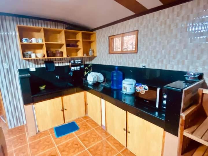 Kuchyň nebo kuchyňský kout v ubytování Baguio mountain villa view RW