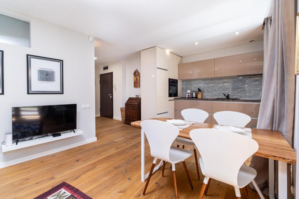 Central 1-bedroom Apartment