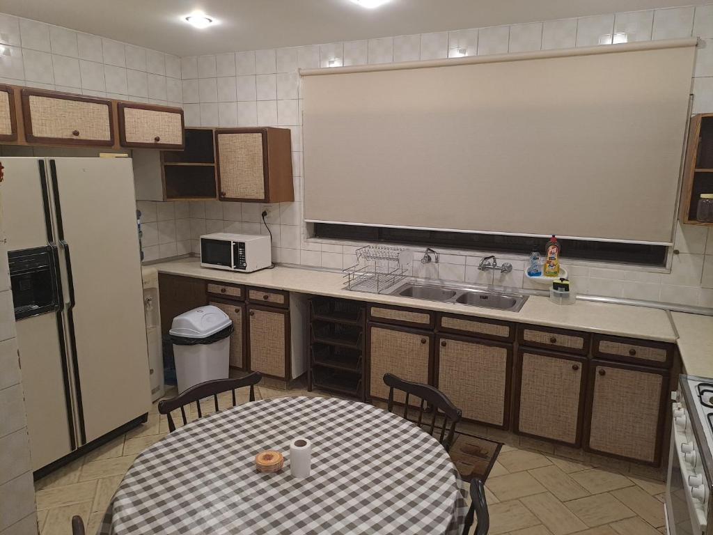 Kuchyň nebo kuchyňský kout v ubytování Nice Furnished apartment