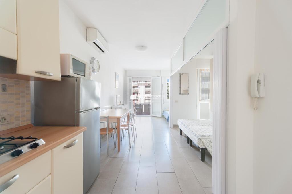 Kuchyňa alebo kuchynka v ubytovaní Residence Santa Fè Immobiliare Pacella