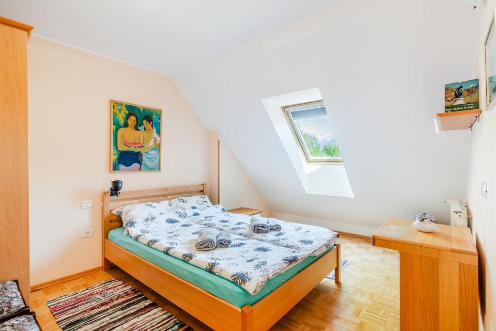 Apartment Bruna Vučič客房内的一张或多张床位