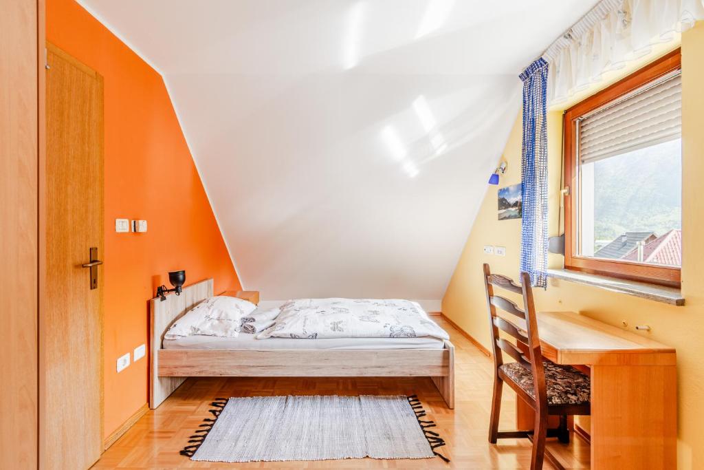 Apartment Bruna Vučič客房内的一张或多张床位