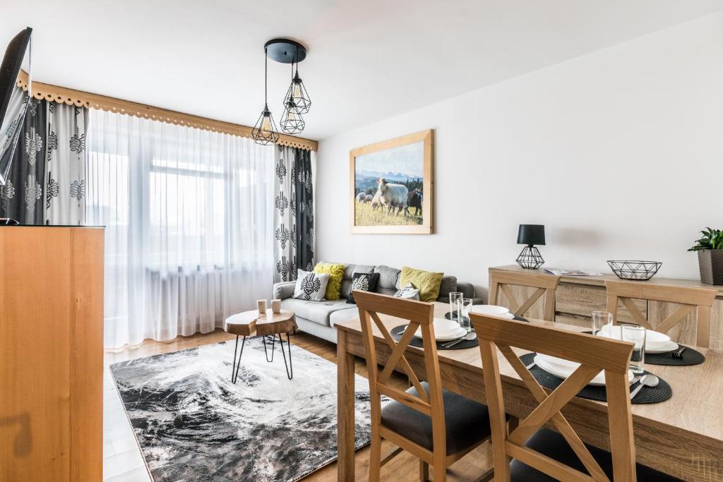 Posedenie v ubytovaní Apartament Regionalny Centrum