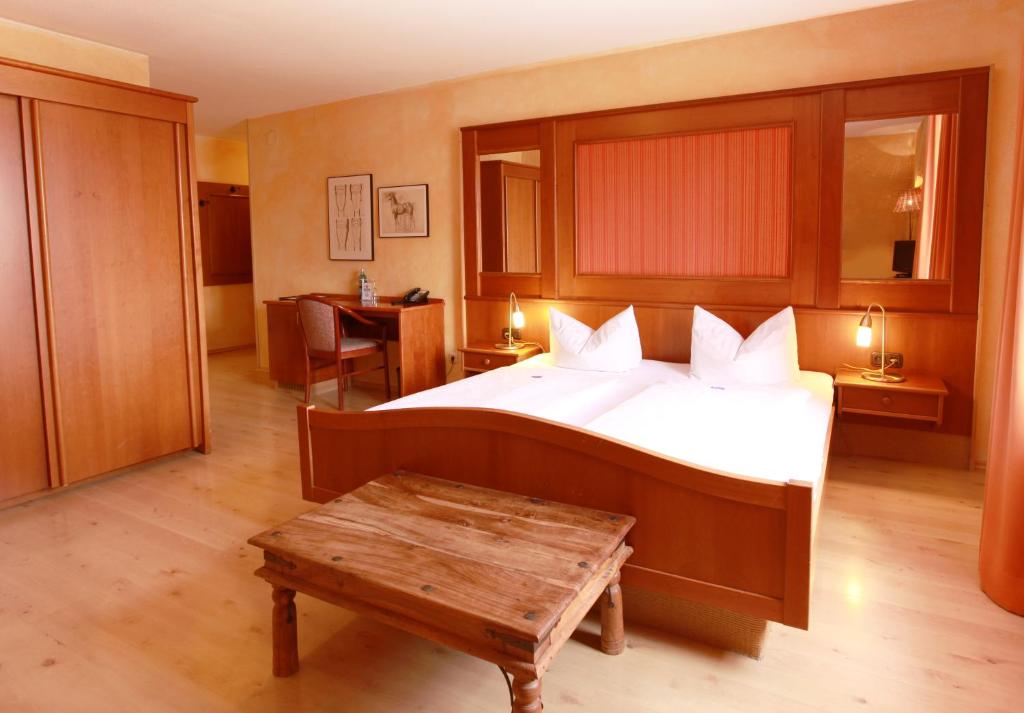 Landhotel Hirsch - Triple Room