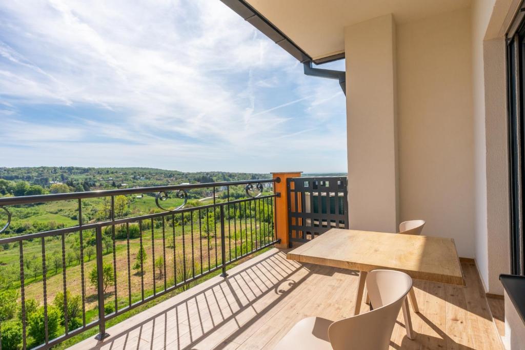 Balkón nebo terasa v ubytování Fruške Residences