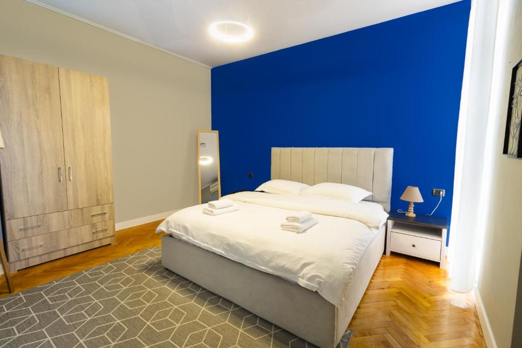 Ένα ή περισσότερα κρεβάτια σε δωμάτιο στο Central Cane Apartment 2