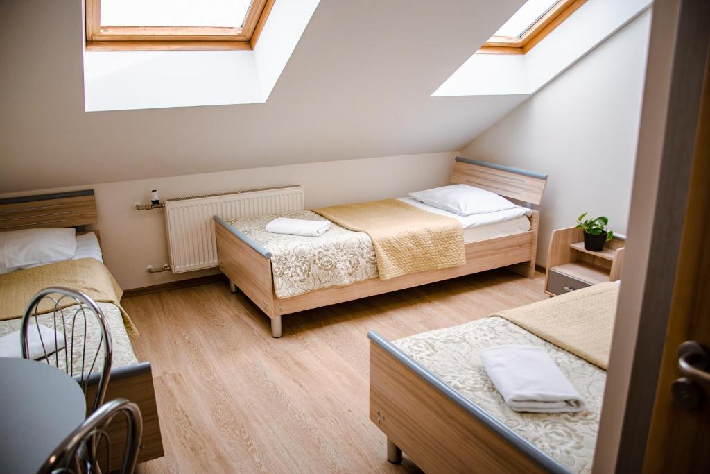 Hotel Pas Katina - Triple Habitación Con Ducha