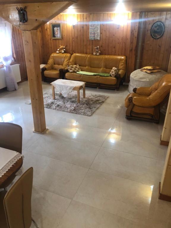 Istumisnurk majutusasutuses Casa de Vacanta Catrinel