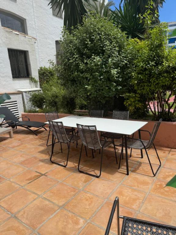 Fotografie z fotogalerie ubytování Luxurious apartment in Puerto Banus Marbella v destinaci Marbella