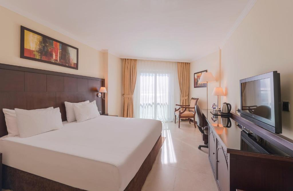 امکانات Crowne Plaza Antalya by IHG - تصویر ۴