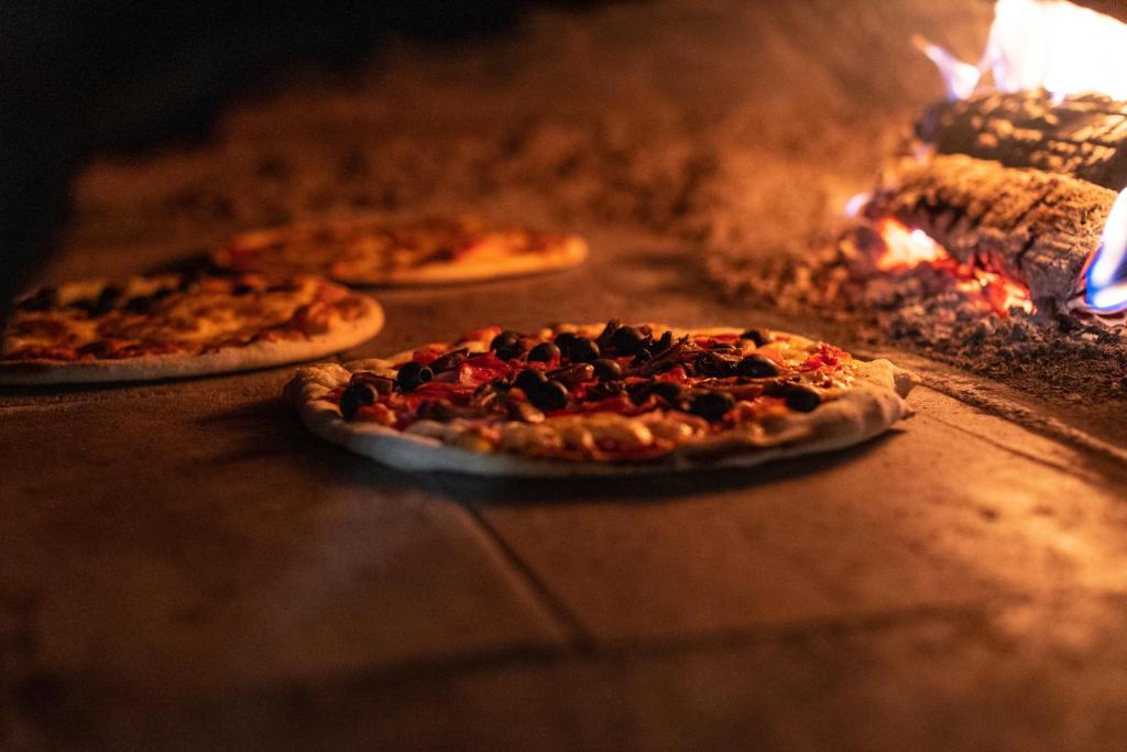 Zdjęcie z galerii obiektu Wellness & Restaurant U Fandy w mieście Lhotka