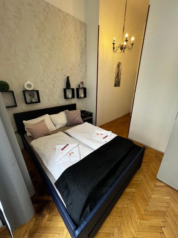 Spring Roses Downtown Boutique Hotel 2 1056 Budapest, 79 Váci utca 3. emelet 18/A kép - 1