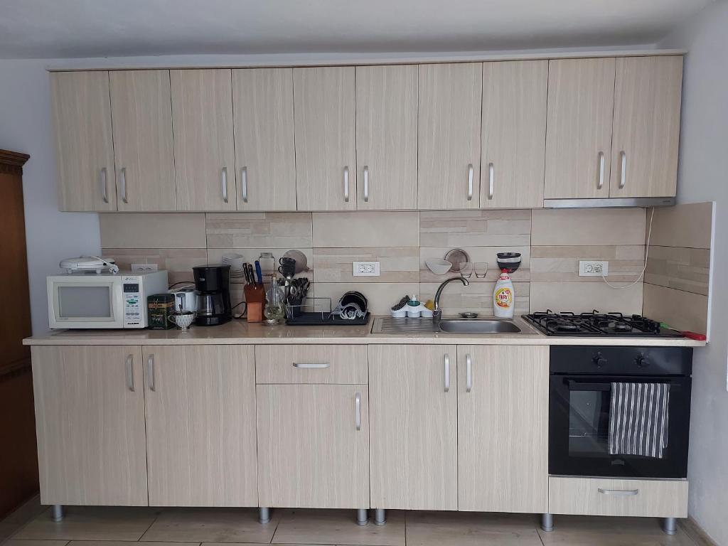 Kuchyň nebo kuchyňský kout v ubytování CASA DALYS