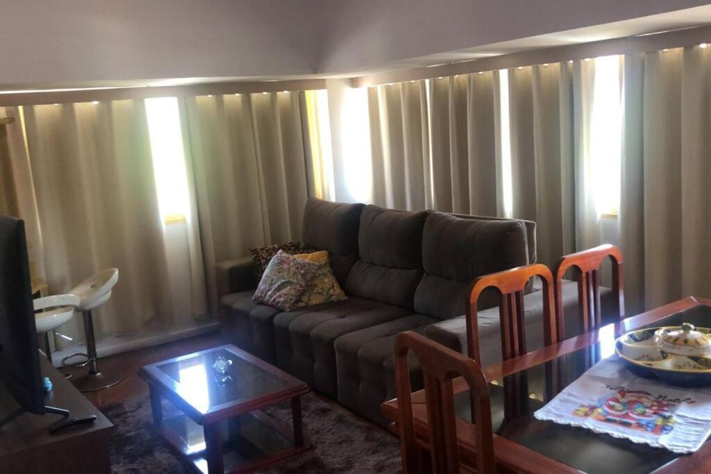 Et opholdsområde på Vista para o Parque Moscoso