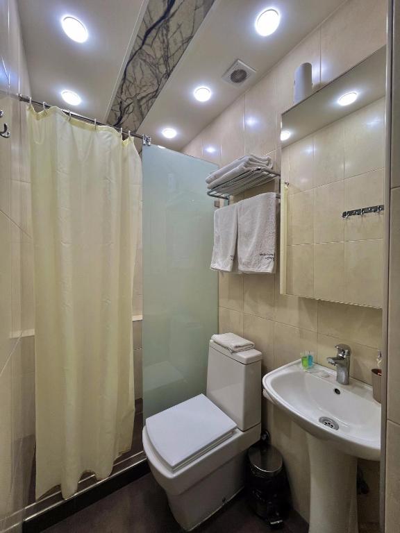 Koupelna v ubytování Mashtots Hotel