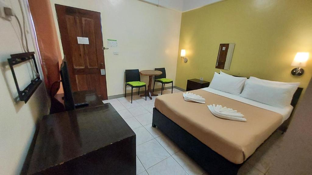 Coron Vista Lodge - Habitación Doble Con Baño Privado