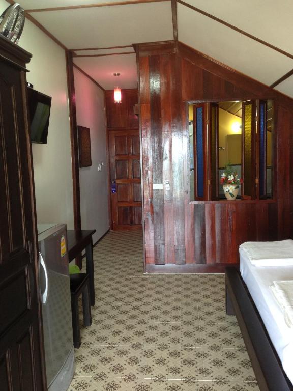 Sea Breeze House, Naiplao Beach - 17